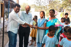 2018-Bommarillu-Day-with-Orphonage-Kids-13